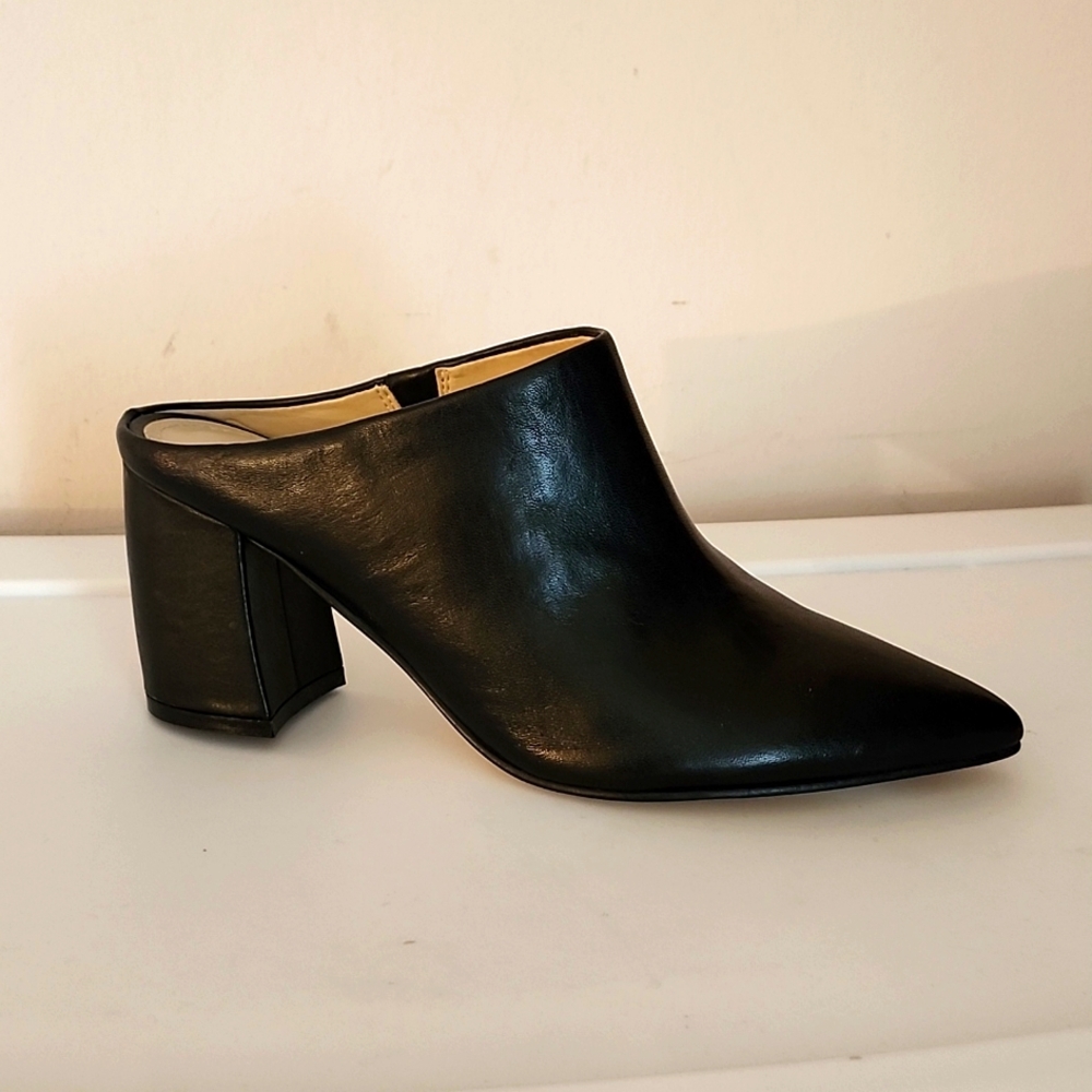 Marc Fisher Leather Mules (New) w/Free MF Wristlet